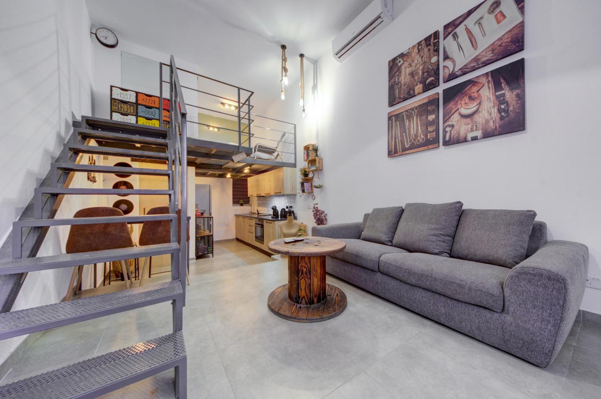Unique Studio Loft, Walking Distance To Valletta Hamrun Esterno foto