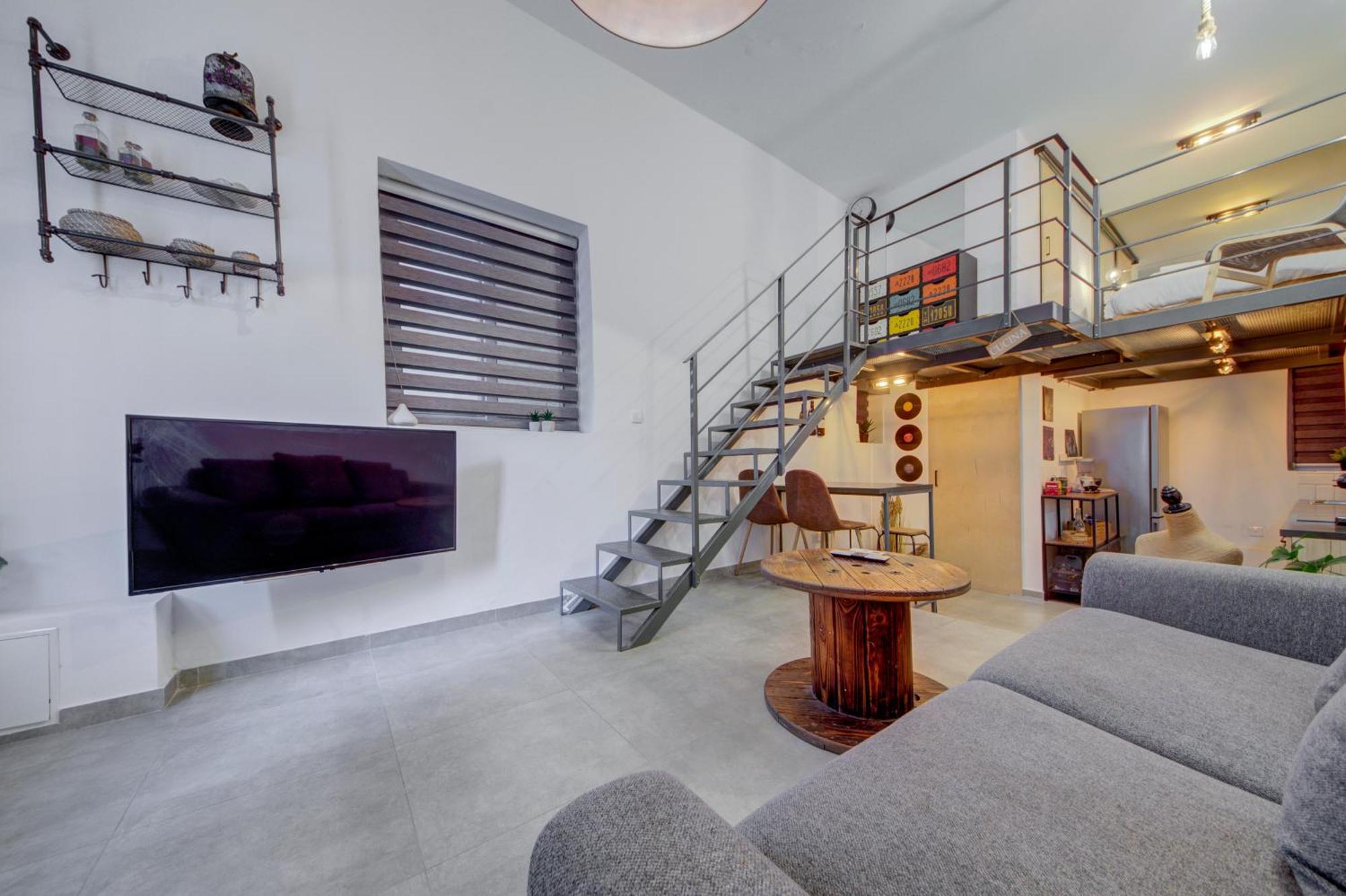 Unique Studio Loft, Walking Distance To Valletta Hamrun Esterno foto